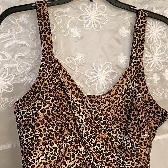 Sexy Leopard Maxi Dress! Chiffon Overlay, Fully Lined, 6 - Picture 12 of 17
